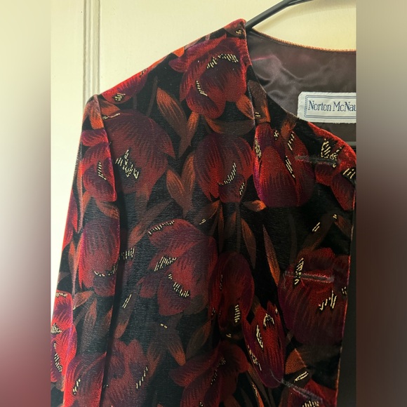 Velvet jacket - Picture 3 of 3